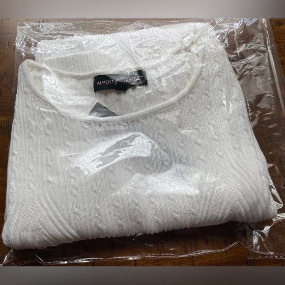 •NWT•Almost Famous Solid Cable Knit Sweater Top - Picture 12 of 12